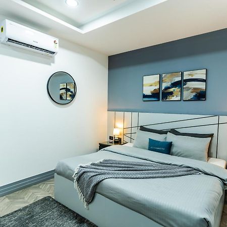 Bedchambers Luxury Apartment Near Golf Course Road Gurgaon Zewnętrze zdjęcie