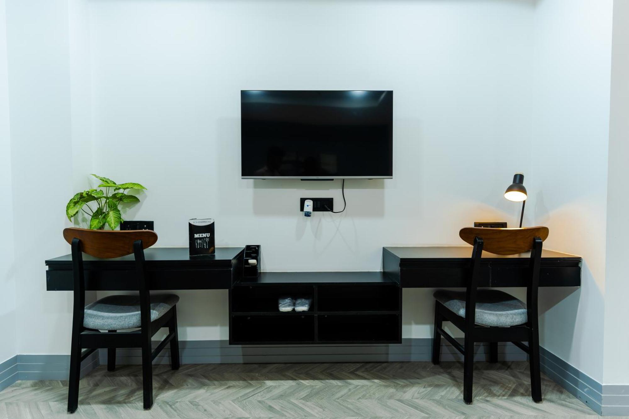 Bedchambers Luxury Apartment Near Golf Course Road Gurgaon Zewnętrze zdjęcie