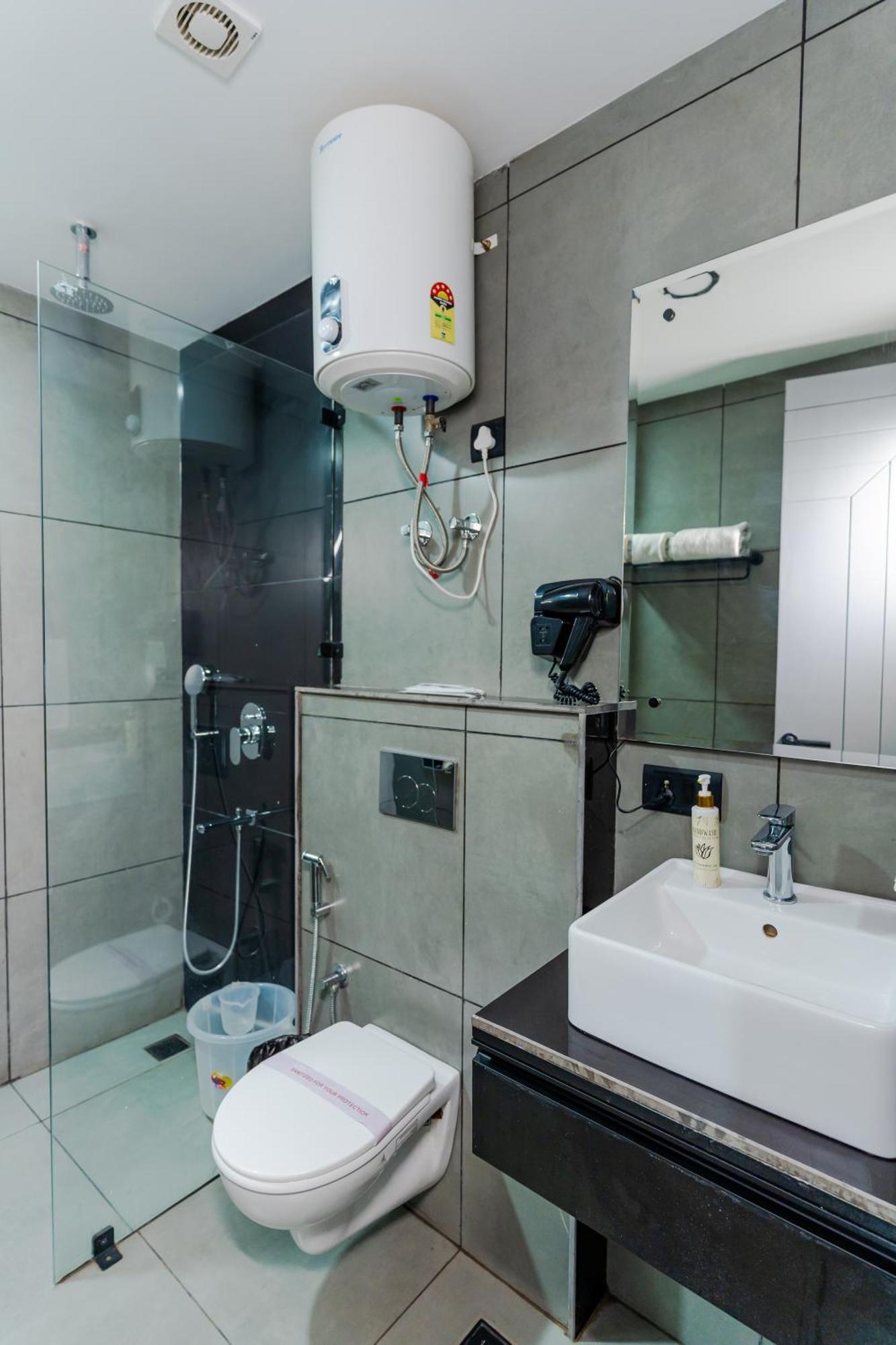 Bedchambers Luxury Apartment Near Golf Course Road Gurgaon Zewnętrze zdjęcie