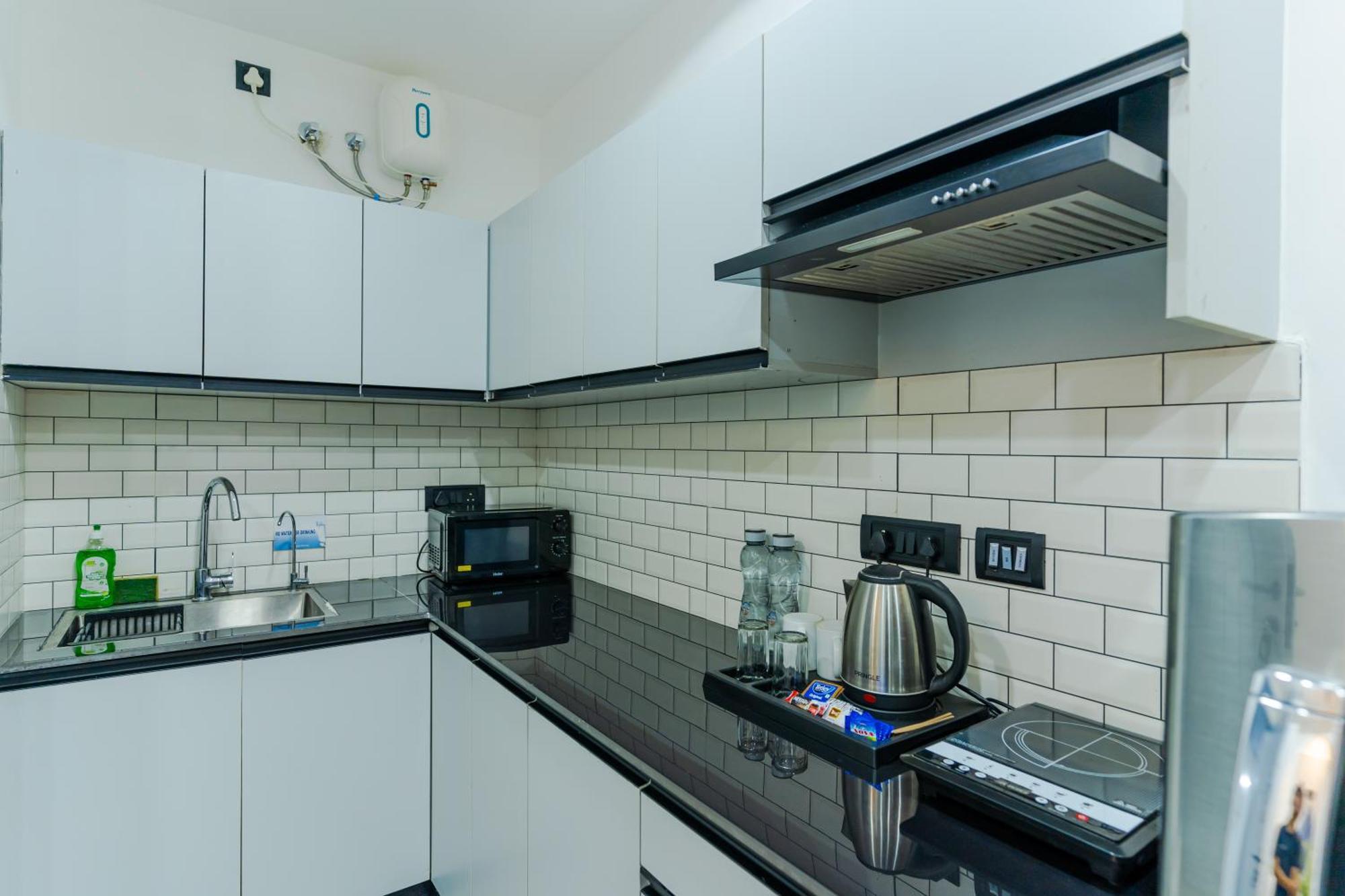 Bedchambers Luxury Apartment Near Golf Course Road Gurgaon Zewnętrze zdjęcie